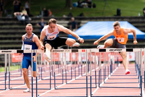 Stefan Volzer (VfL Sindelfingen) ueber 110m Huerden am 04.06.2022 waehrend der Sparkassen Gala in Regensburg